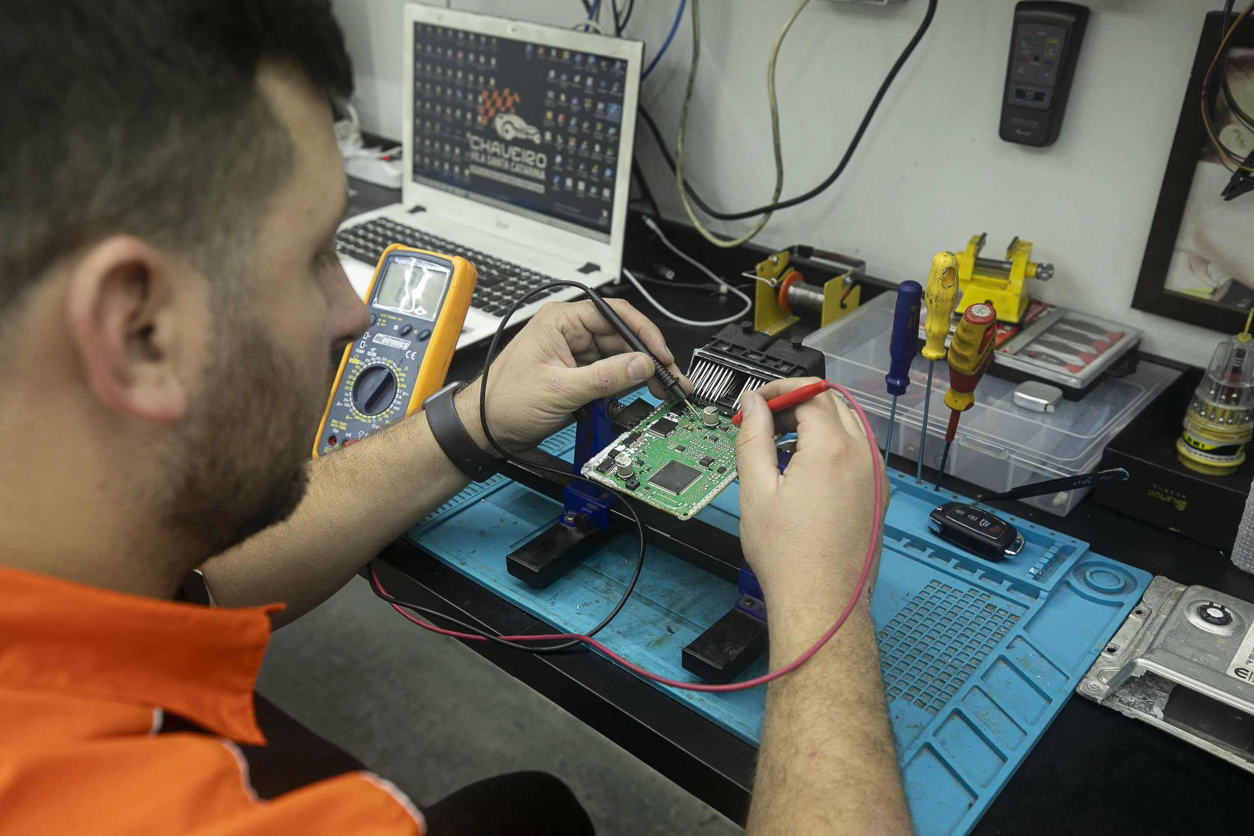 Área de programação de transponders automotivos